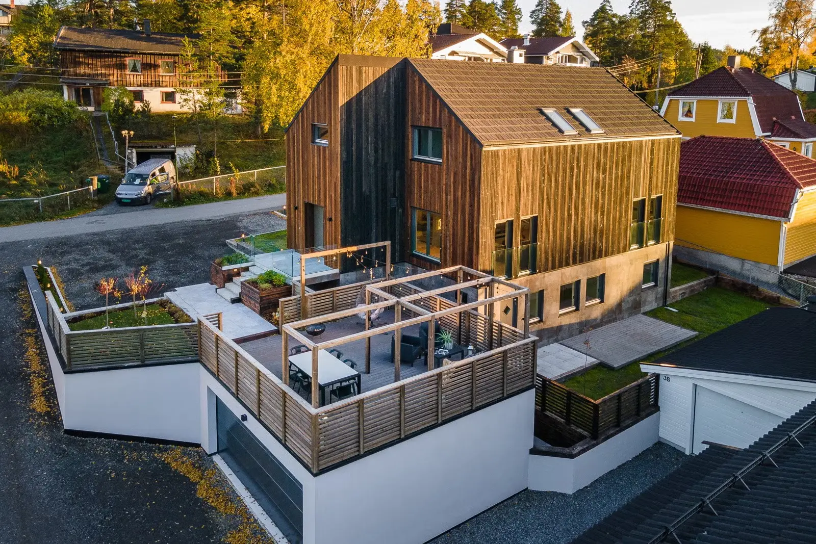 Nybygg i tre med takterrasse, prosjektert av Ramme Arkitekter som ansvarlig søker